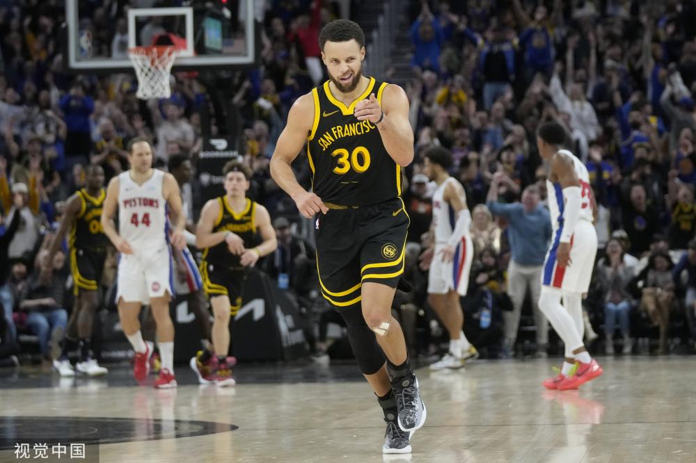 外线发起攻 外线发起攻